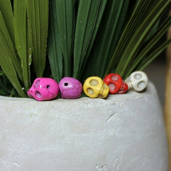 Skull + Turquise Semi Precious Bracelet - Picture 3 of 3